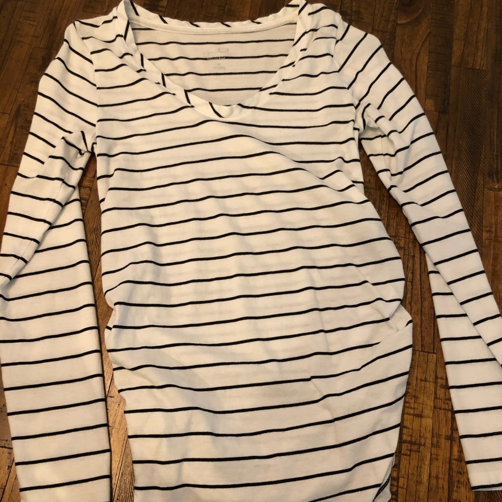 Maternity long sleeved shirt